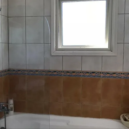 Elena 2 - 15 * Paralimni