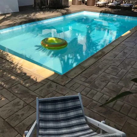 Villa Elena 2 - 15 *